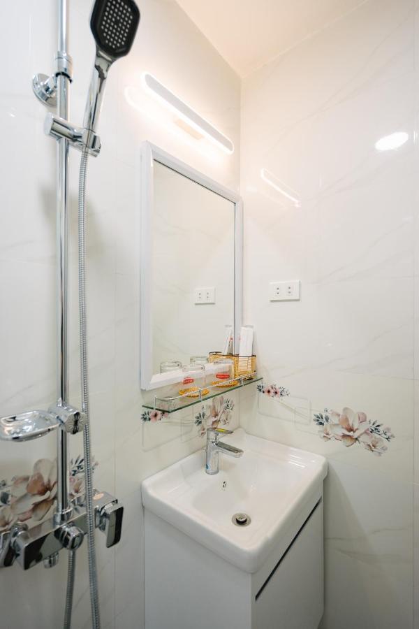 Honey Homestay Hanoi Eksteriør billede